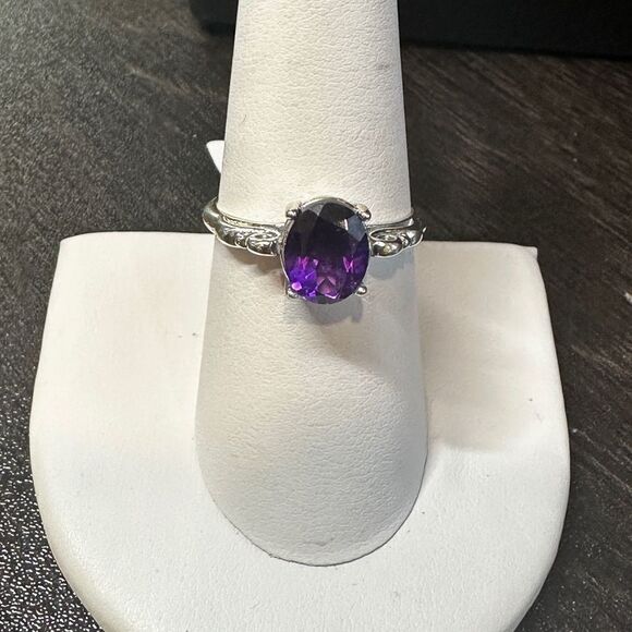 SALE! Genuine 2ct oval cut amethyst solitaire in sterling silver ring! - Picture 5 of 6